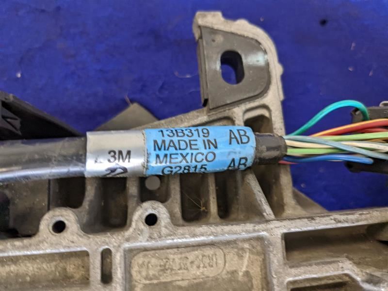 2003-2004 Ford Mustang Cobra SVT DOHC 4.6L Steering Column Clock Spring Tilt Key - The Parts Farm