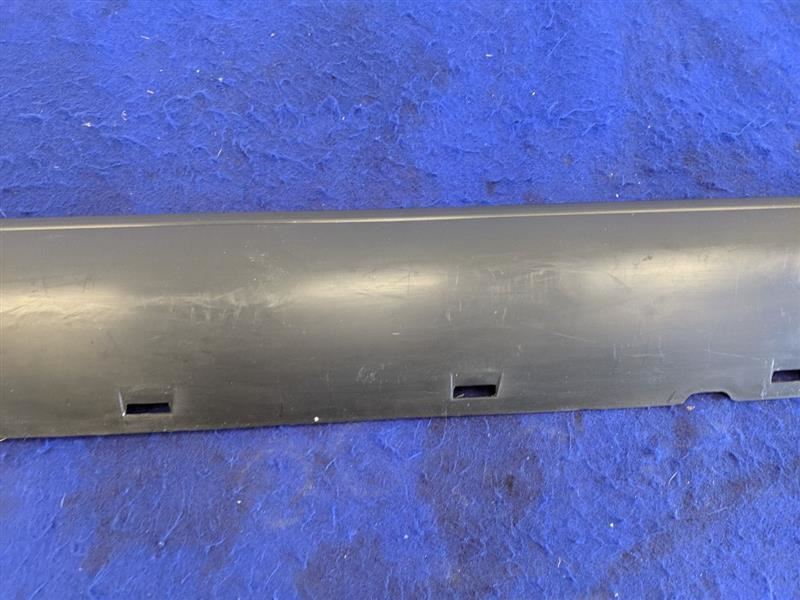 2005-2009 Ford Mustang GT Passenger Right RH Rocker Panel Moulding NEW TAKE OFF - The Parts Farm