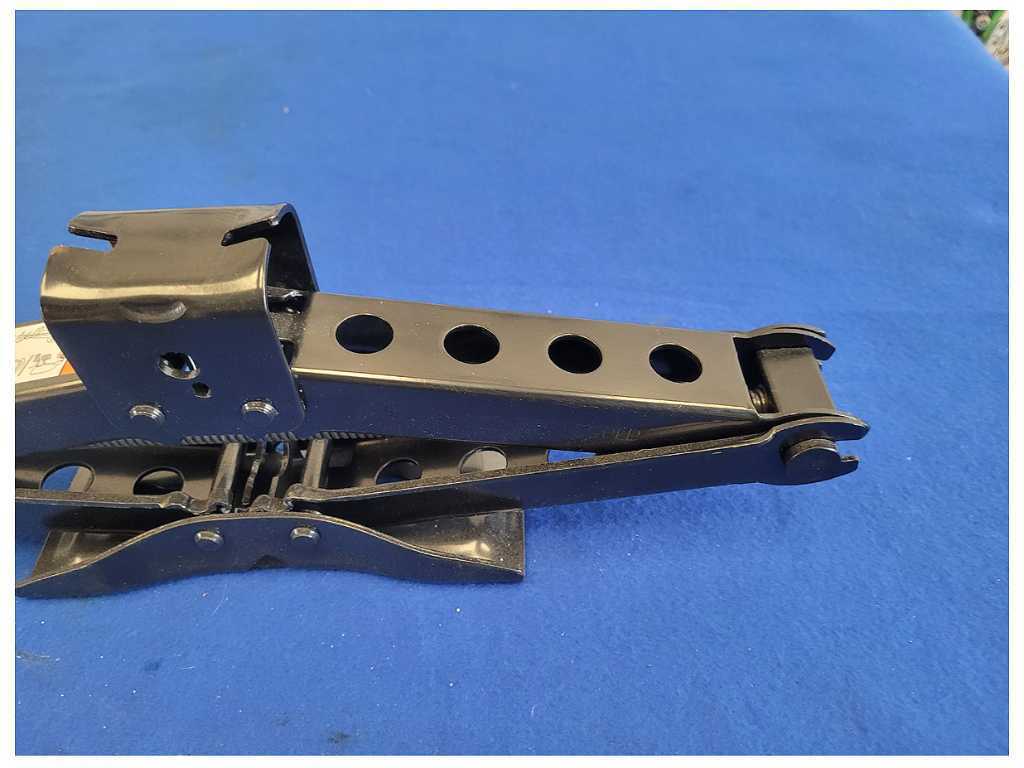 2015-2020 Ford F150 Pickup Truck Scissor Jack Roadside Emergency 2509 - The Parts Farm