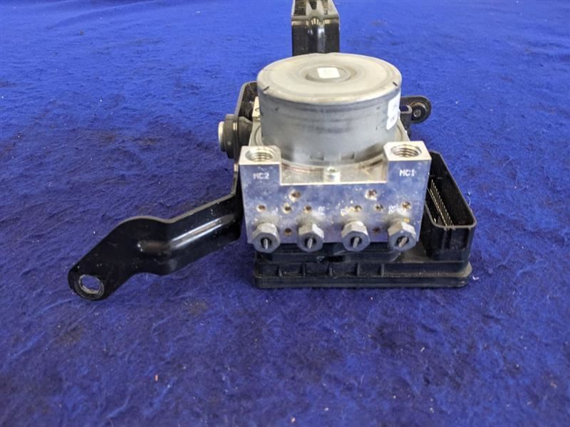 2015 Ford Mustang GT S550 Anti-Lock Brake Module Thru 03/29/15 Control Pump - The Parts Farm