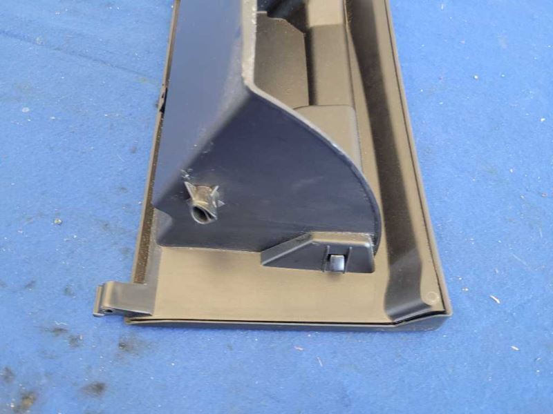 2016-2020 Chevrolet Camaro SS LT1 6.2L Glove Bax Passenger Front 2434 - The Parts Farm