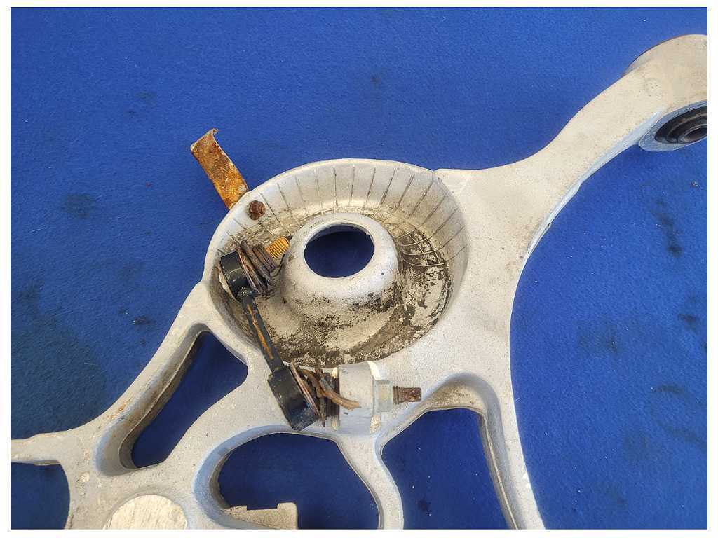 1999-2004 Ford Mustang Cobra SVT DOHC Driver Rear Lower Control Arm 1897 - The Parts Farm