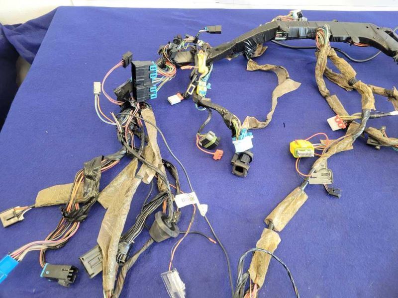 2004 Chevrolet Corvette FRC Z06 Dash Harness Wire Plug Cut Wires 2052 - The Parts Farm