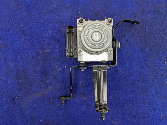 2018-2023 Ford Mustang GT S550 ABS Anti-Lock Brake Module System Caliper Pump
