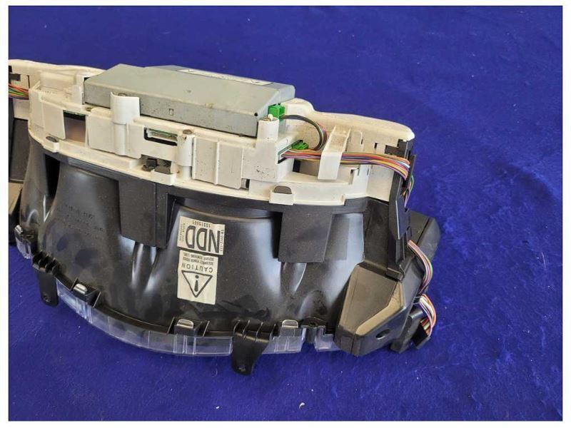 1997-2004 Chevrolet Corvette FRC Z06 C5 Cluster Gauge Heads Up Driver 2082 - The Parts Farm