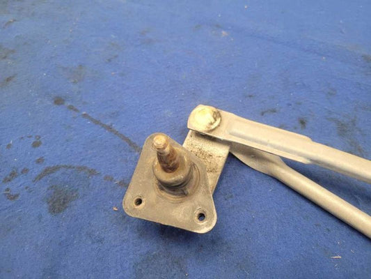 2003-2006 Chevrolet SSR Pickup Truck Windshield Wiper Motor Linkage 2426