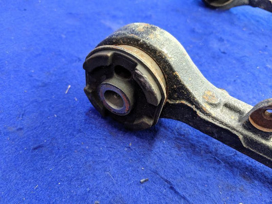 2008-2014 Dodge Challenger SRT8 6.4L 392 Passenger Control Arm Upper Front RWD