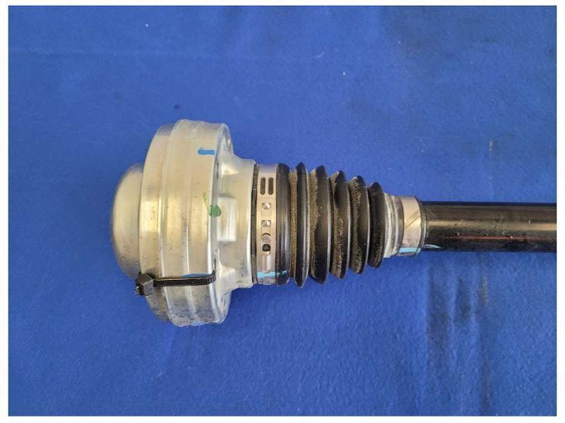 2017-2020 Chevrolet Camaro SS 6.2L Passenger Rear Axle Shaft Half C124 - The Parts Farm