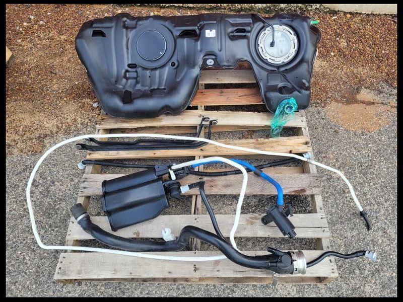 2015-2020 BMW M4 3.0L F82 F83 Fuel Tank Cell Gas Rear Petrol Passenger - The Parts Farm