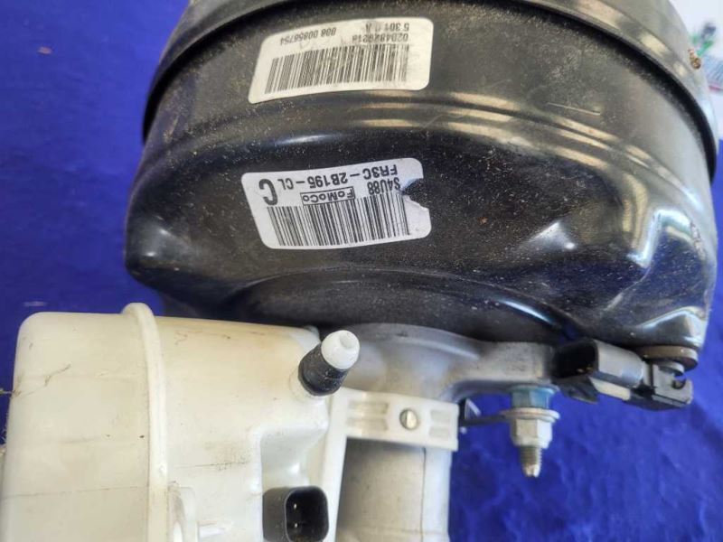 2015-2017 Mustang GT S550 Power Brake Booster No PP M/T Master Cylinder2390 - The Parts Farm