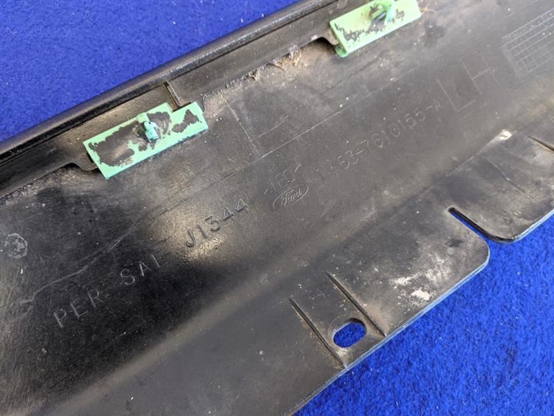 2002 2003 2004 2005 Ford Thunderbird T-Bird Driver Left LH Rocker Molding OEM - The Parts Farm