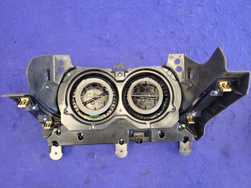 2016-2017 Chevrolet Camaro SS HVAC Temperature Control Dual Zone 2265 - The Parts Farm