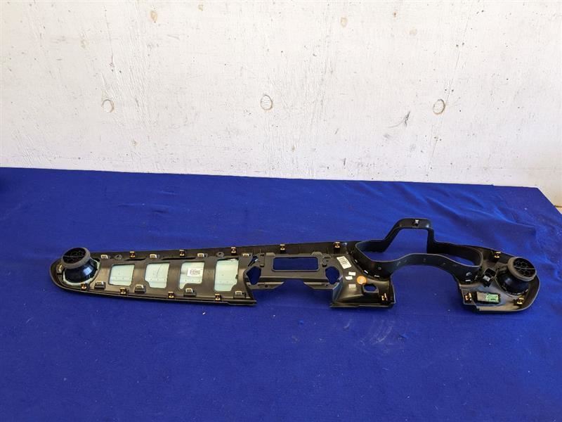 2016-2019 Chevrolet Camaro SS 6.2L Dash Panel Head-up Display Opt UV6 - The Parts Farm