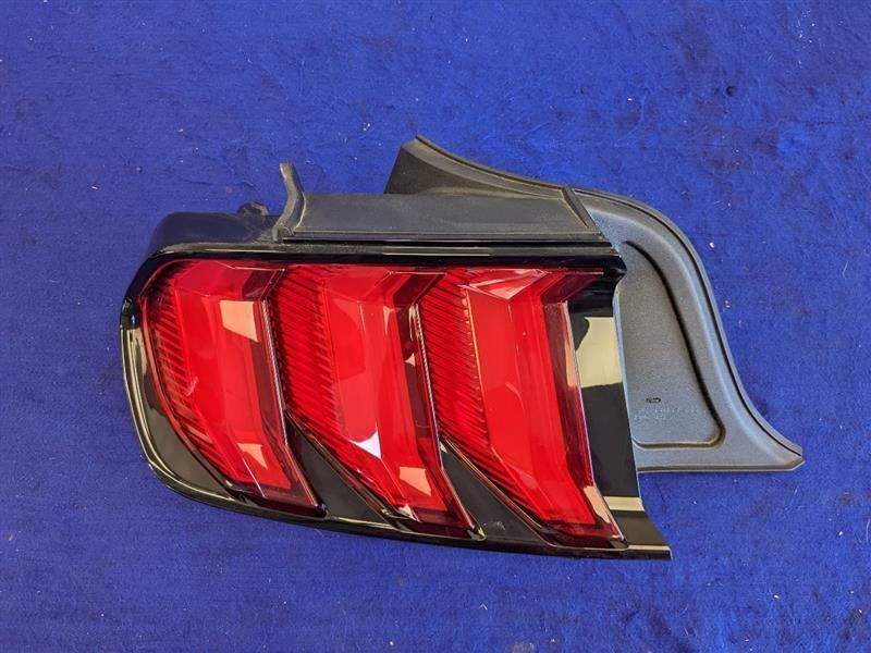 2018-2023 Ford Mustang GT S550 Passenger Right Tail Light Lamp Brake Lens OEM - The Parts Farm