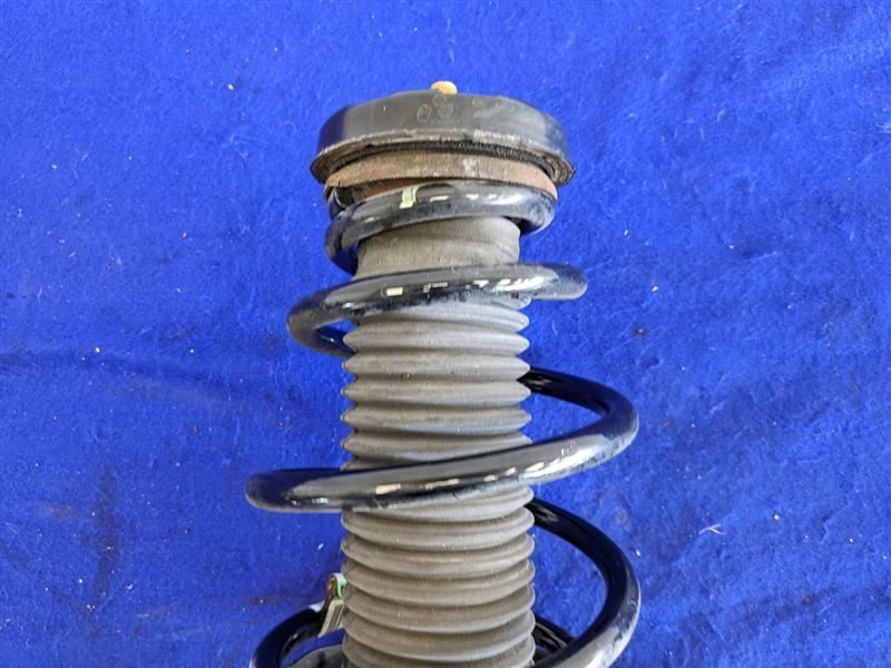 2013-2015 Chevrolet Camaro SS Passenger Right RH Strut Spring Front FE4 - The Parts Farm