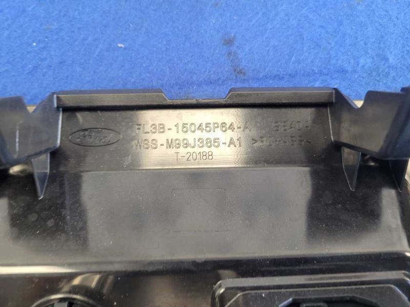 2015-2017 Ford F150 4x4 Pickup Truck USB Port Charger Connector 2444 - The Parts Farm