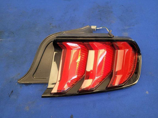 2018-2023 Ford Mustang GT S550 Passenger Rear Tail Light Brake Lamp 2403
