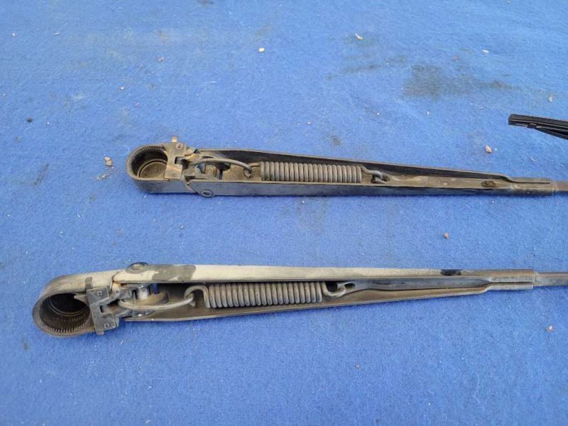 1994-1995 Ford Mustang GT 5.0L Front Arms Blades Windshield Wiper 2454 - The Parts Farm