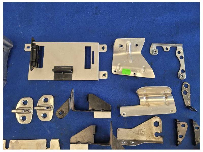 2014 Audi R8 V10 Coupe Miscellaneous Body Brackets Hinges Spacers 2136 - The Parts Farm