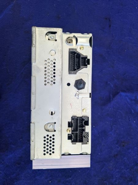 19997-2004 Chevrolet Corvette Z06 FRC Audio Equipment Radio Receiver Stereo CD - The Parts Farm