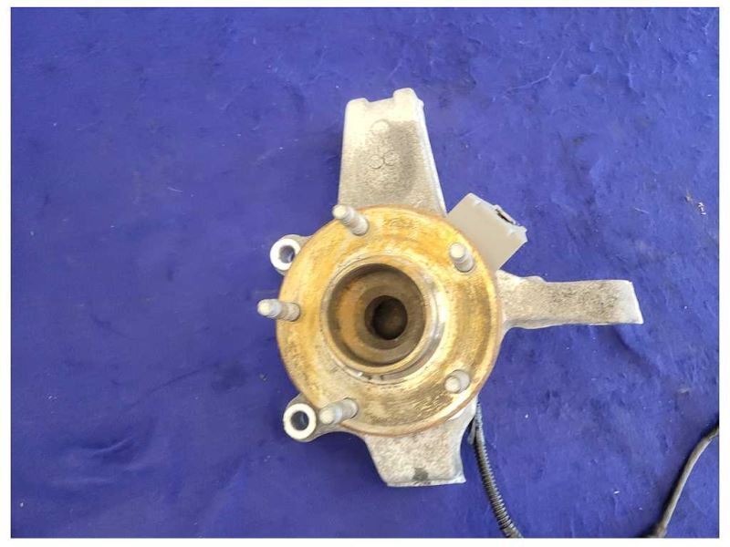 2001-2004 Chevrolet Corvette Z06 FRC C5 Passenger Front Spindle Knuckle 2082 - The Parts Farm