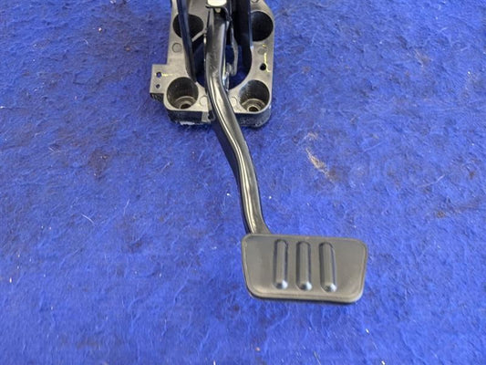 2015-2017 Ford Mustang GT S550 Automatic Pedal Box Brake Pad Assembly