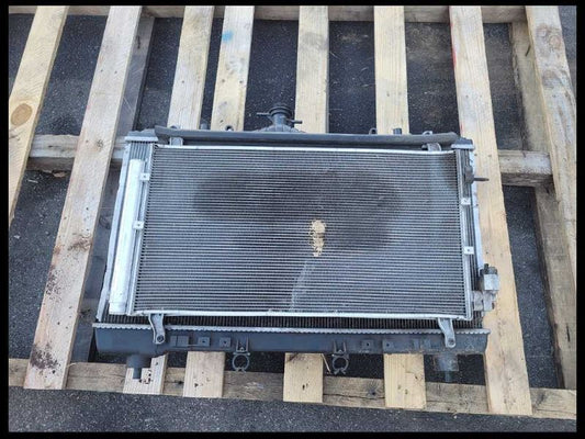 2014-2017 Jeep Grand Cherokee Srt8 6.4L Radiator Fan Motor Cooling - The Parts Farm