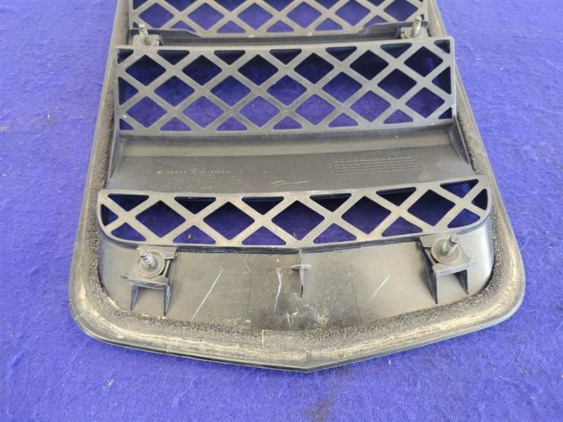 2010-2015 Chevrolet Camaro SS Hood Scoop Vent Center Trim Shell Mesh - The Parts Farm
