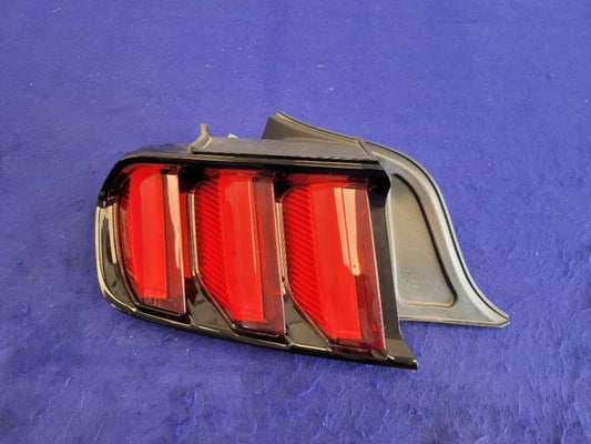 2015-2017 Ford Mustang GT S550 Driver Left LH Tail Light Lamp Brake Lens 2407