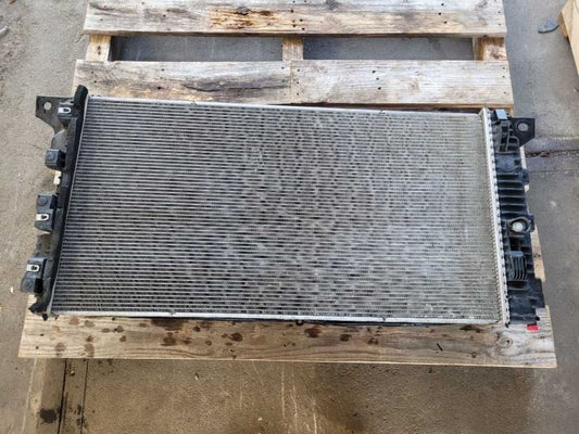 2015-2017 Ford F150 4x4 Pickup Truck Radiator Fan Condenser Engine Cooling 2460