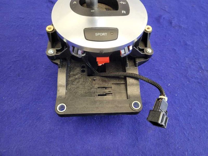 2014-2015 Audi R8 V10 S Tronic Shifter Floor Trim Plate Assembly 2136 - The Parts Farm