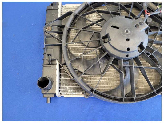 1999-2004 Ford Mustang GT 4.6L Coupe Front Radiator Fan M\T Engine Cooling 2556