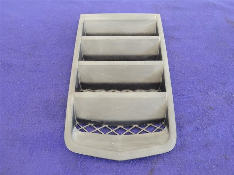 2010-2015 Chevrolet Camaro SS Hood Scoop Vent Center Trim Shell Mesh - The Parts Farm