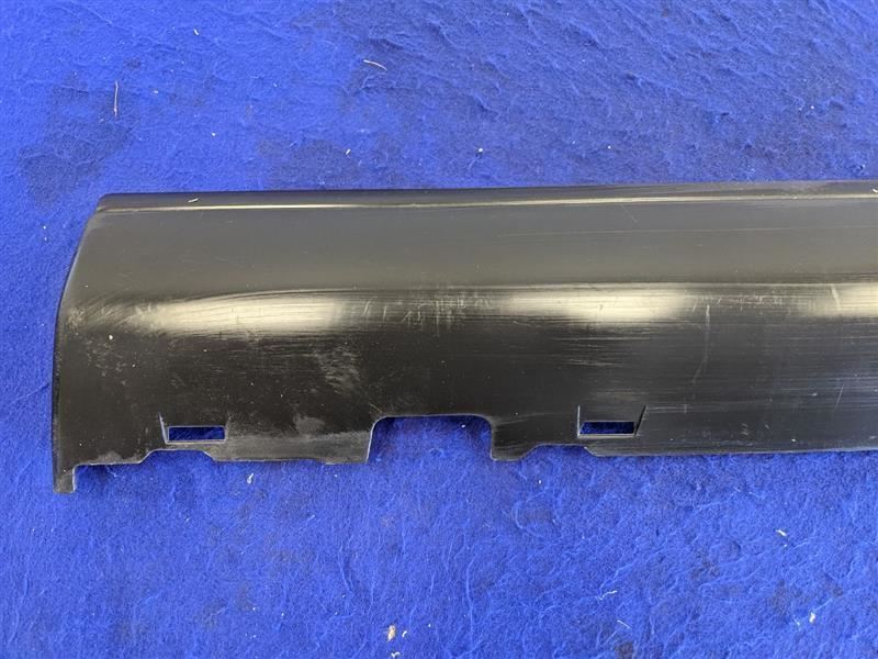 2005-2009 Ford Mustang GT Passenger Right RH Rocker Panel Moulding NEW TAKE OFF - The Parts Farm