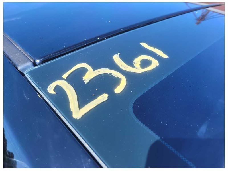 2010-2012 Ford Mustang GT Passenger Right Headlight Lamp Lens Front Broke Tab - The Parts Farm