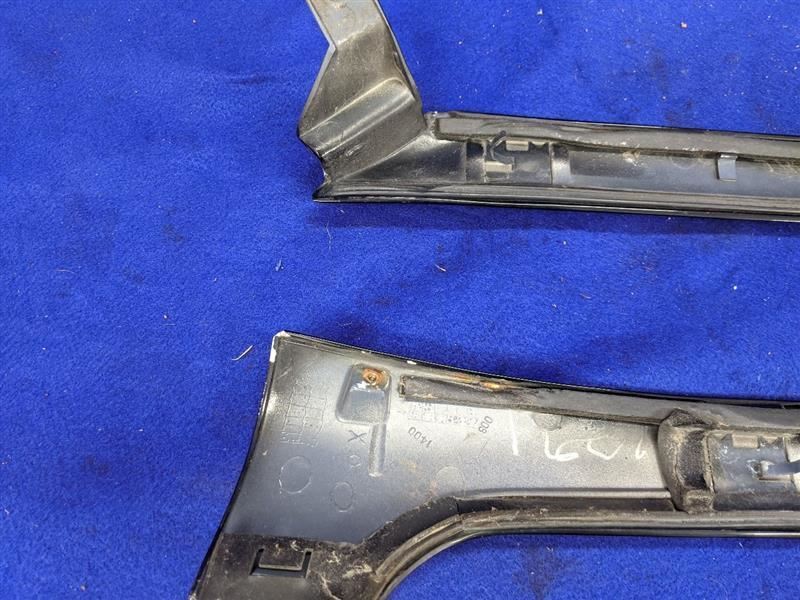 1999-2004 Ford Mustang Cobra SVT DOHC 4.6L Convertible A Pillar Covers - The Parts Farm