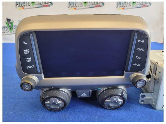 2015 Chevrolet Camaro SS Radio Faceplate Receiver Stereo Audio AM FM 2554