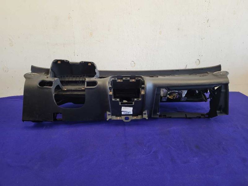 2012-2015 Chevrolet Camaro SS Dashboard Panel Bose Front Vent Trim Molding - The Parts Farm