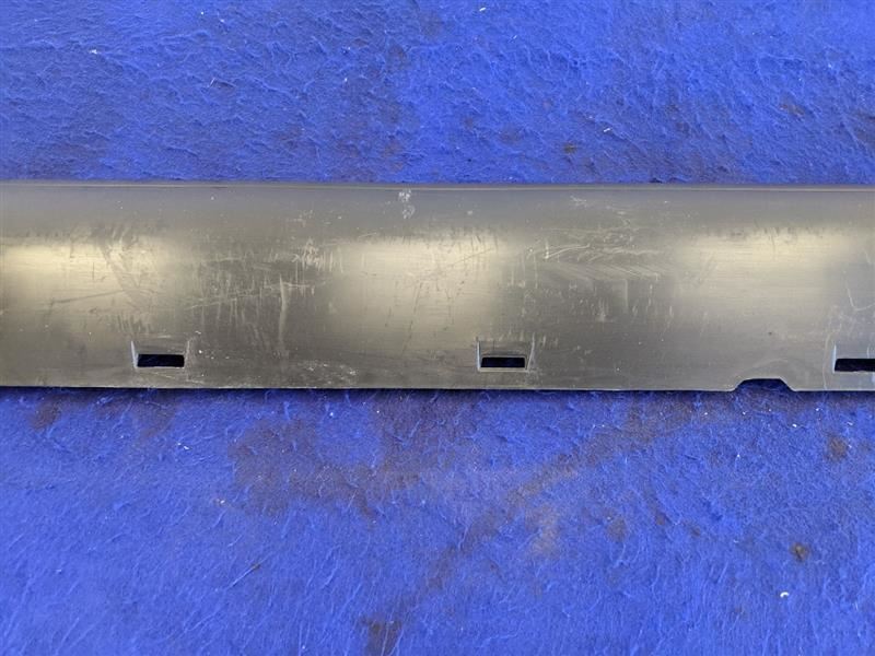 2005-2009 Ford Mustang GT Passenger Right RH Rocker Panel Moulding NEW TAKE OFF - The Parts Farm