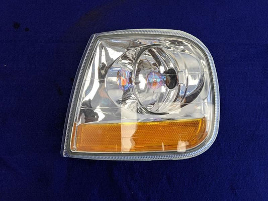 2001-2004 Ford F150 Pickup Truck Driver Left Headlight Corner Park Front Bumper - The Parts Farm