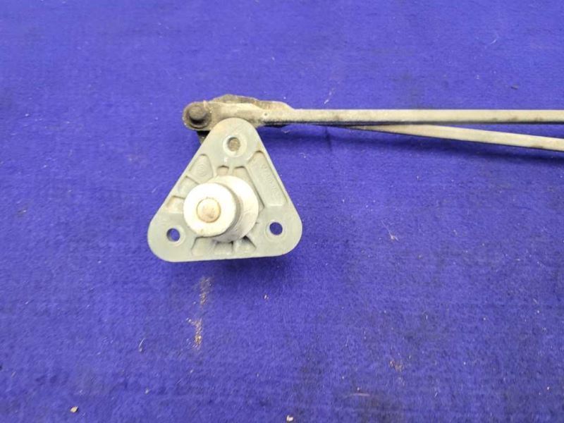 1994-1995 Ford Mustang Cobra GT Motor Linkage Wiper Windshield Arm - The Parts Farm