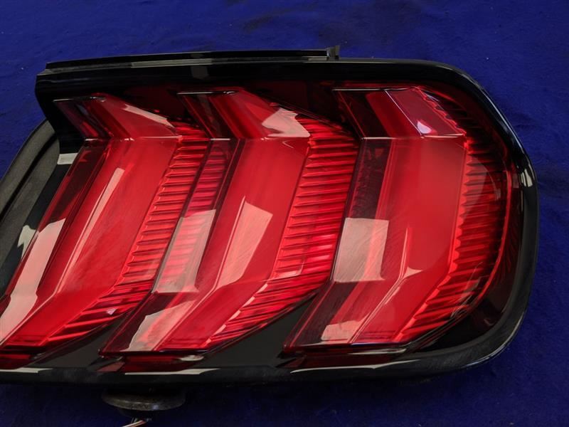 2018-2023 Ford Mustang GT S550 Passenger Right Tail Light Lamp Brake Lens OEM - The Parts Farm