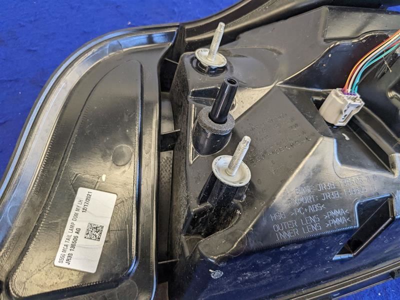 2018-2023 Ford Mustang GT S550 Passenger Right Tail Light Lamp Brake Lens OEM - The Parts Farm