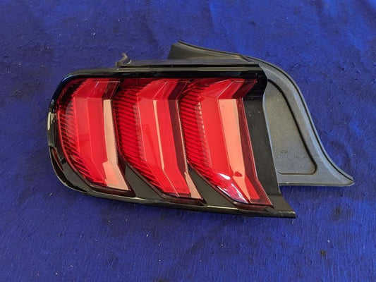 2018-2023 Ford Mustang GT S550 Driver Left LH Tail Light Lamp Brake Lens Crack - The Parts Farm