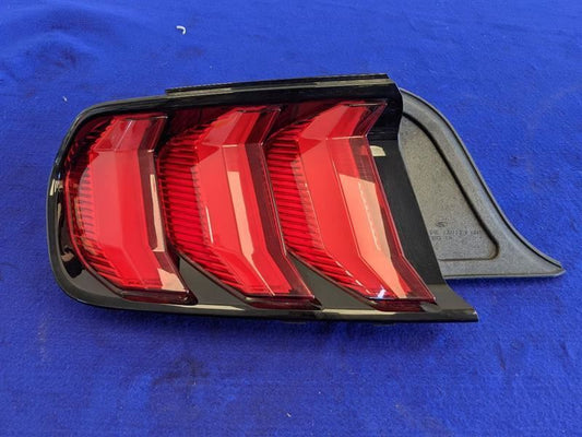 2018-2023 Ford Mustang GT S550 Driver Left LH Tail Light Lamp Brake Lens OEM