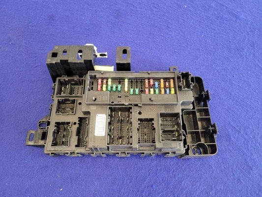 2017 Ford Mustang GT350 Shelby Front Fuse Box Power Distribution 2326 - The Parts Farm