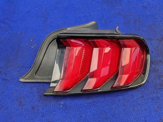 2018-2023 Ford Mustang GT S550 Passenger Right Taillight Lamp Brake Lens OEM - The Parts Farm