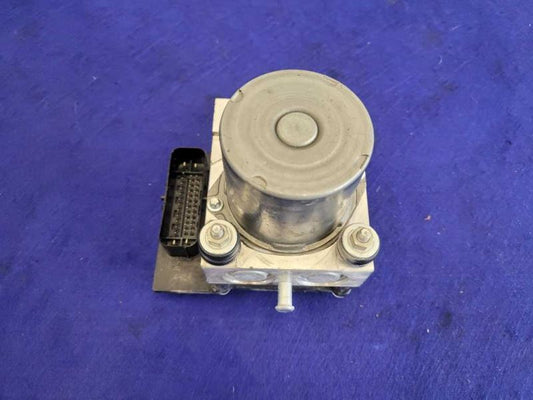 2012-2015 Chevrolet Camaro SS Anti-Lock Brake Module ABS System 2379