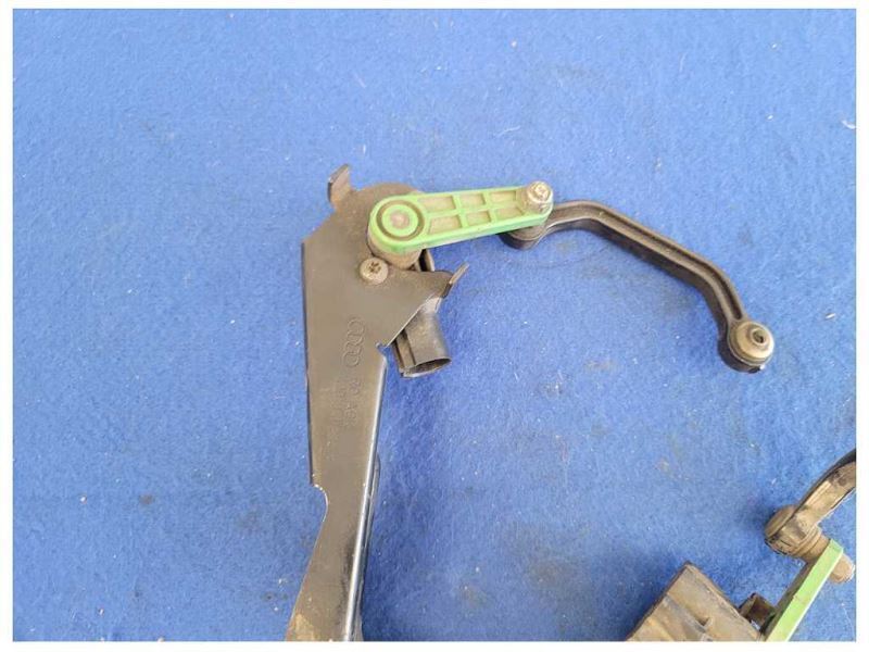 2014 Audi R8 V10 Coupe Pair Sensor Level Headlight Adjust 2136 - The Parts Farm