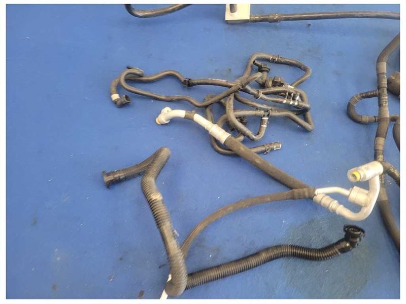 2014 Audi R8 V10 Coupe Assorted Hoses Pipes Rubber 2136 - The Parts Farm